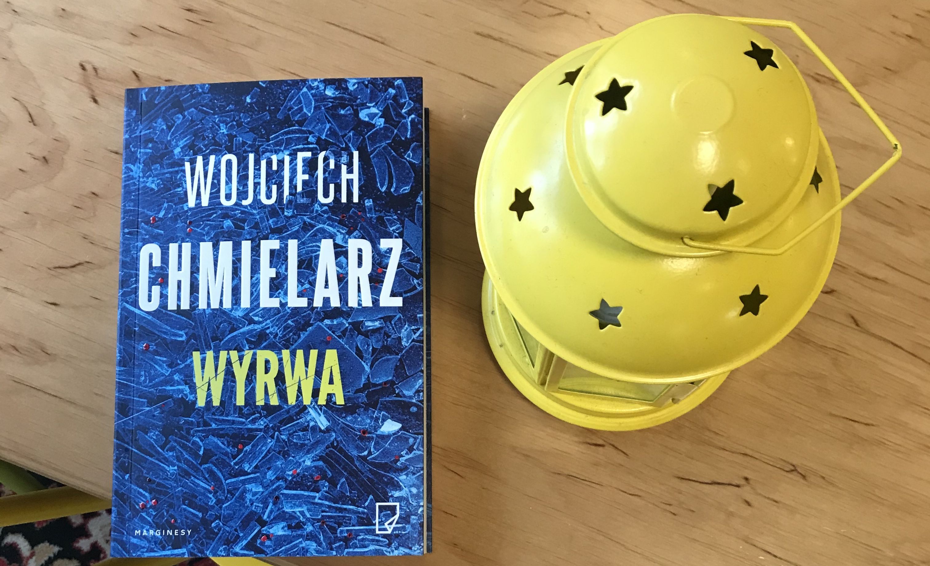 Wyrwa: przeczytaj fragment thrillera Wojciecha Chmielarza