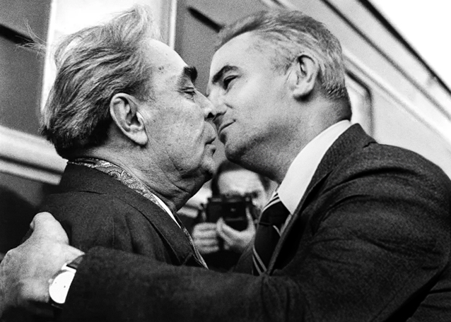     Gierek - pierwsze szczegóły i zdjęcia. Michał Koterski w głównej roli - zobaczcie metamorfozę aktora!