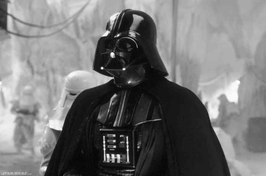    David Prowse nie żyje. Legendarny Darth Vader zjednoczył się z Mocą