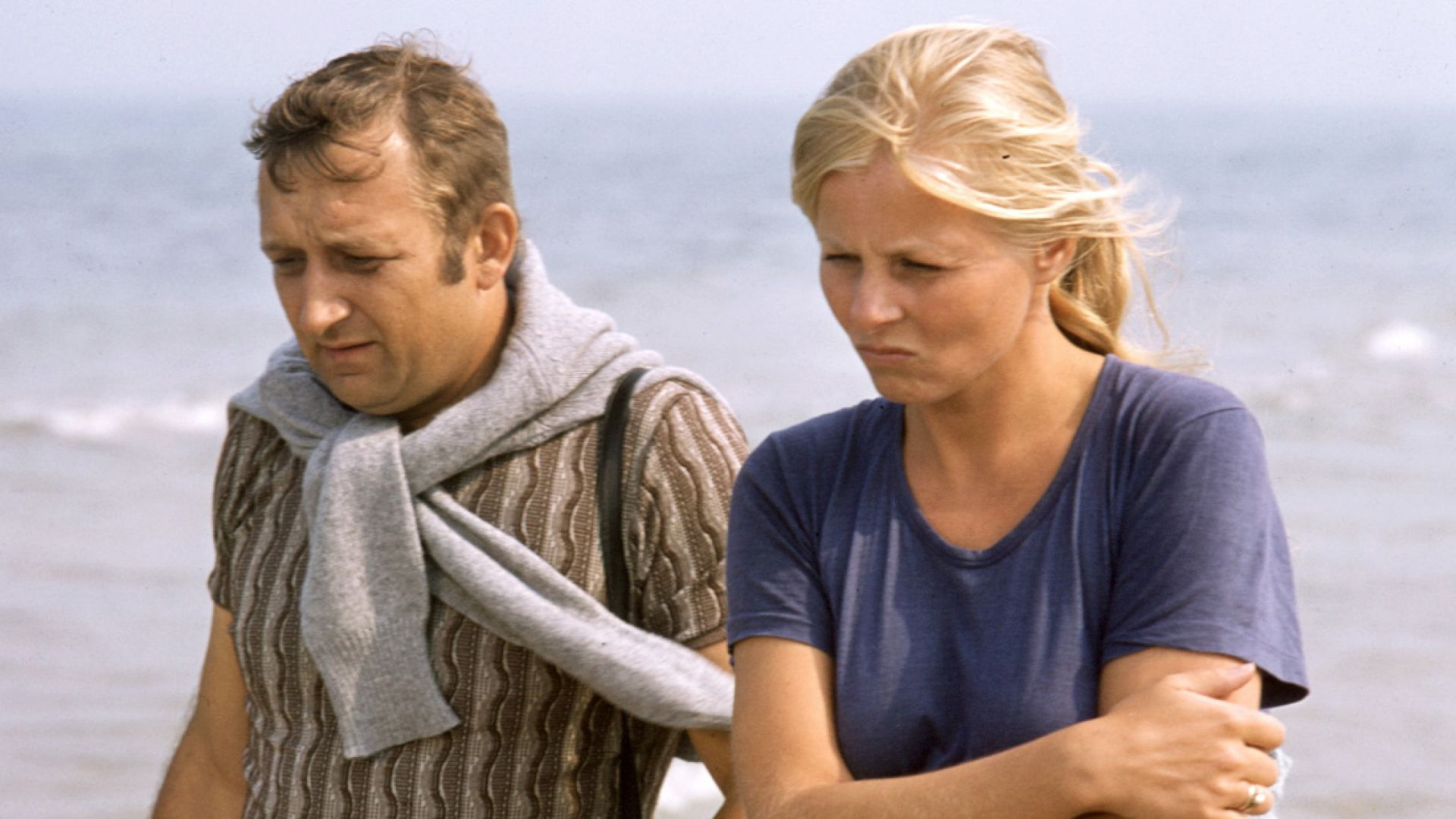     Jan Serce i jego sercowe rozterki. Jak miłosne perypetia "niefilmowego” bohatera wypadają po latach?