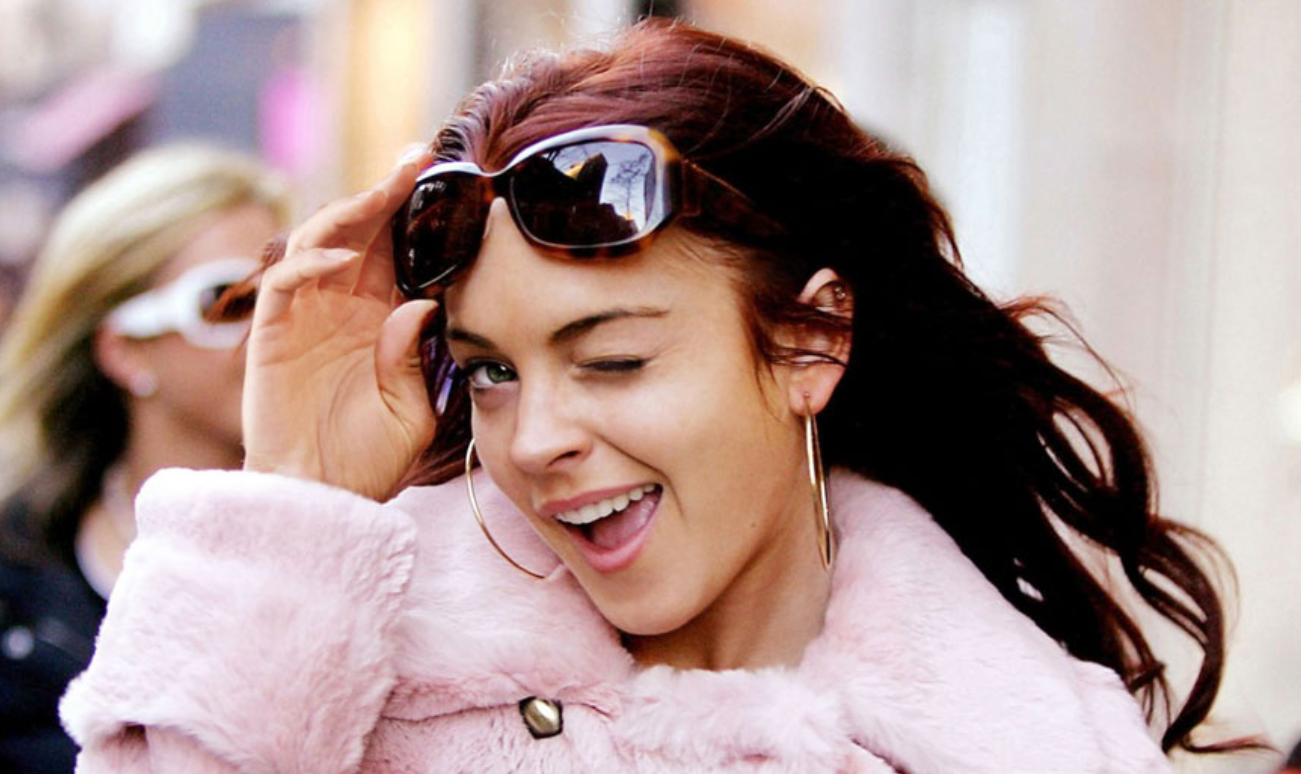     Lindsay Lohan wystąpi w świątecznym filmie Netflixa. Zagra dziedziczkę fortuny hotelowej