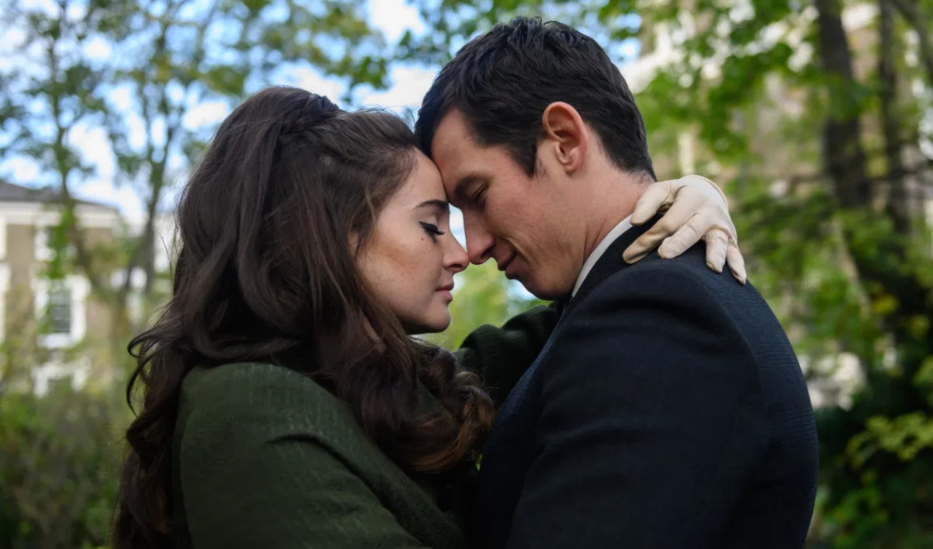     Ostatni list od kochanka - zwiastun filmu o zakazanej miłości. Shailene Woodley i Felicity Jones w obsadzie