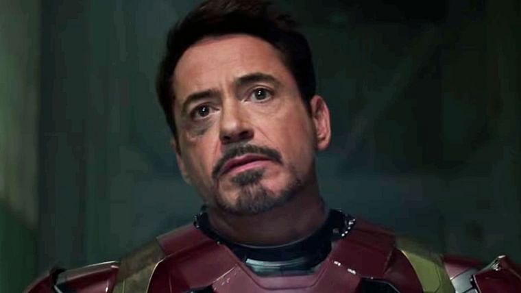     Czarna Wdowa - skąd wzięły się plotki o pojawieniu się Starka? Film bije kolejny rekord w box office