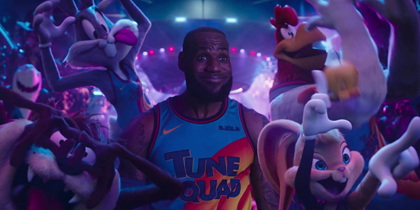     Kosmiczny mecz: Nowa era - reżyser oryginału ostro krytykuje produkcję. 5 razy próbował skończyć oglądanie