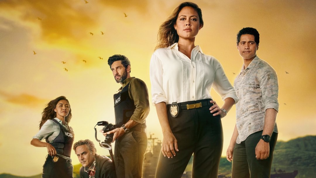     NCIS: Hawai'i i FBI: International - CBS daje zielone światło na pełne sezony seriali kryminalnych