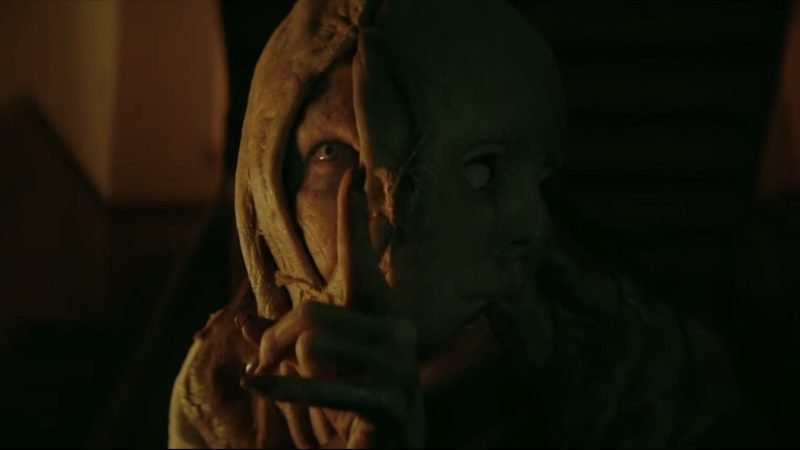 Resident Evil: Witajcie w Raccoon City - zwiastun horroru. Kaya Scodelario siecze potwory, aż miło