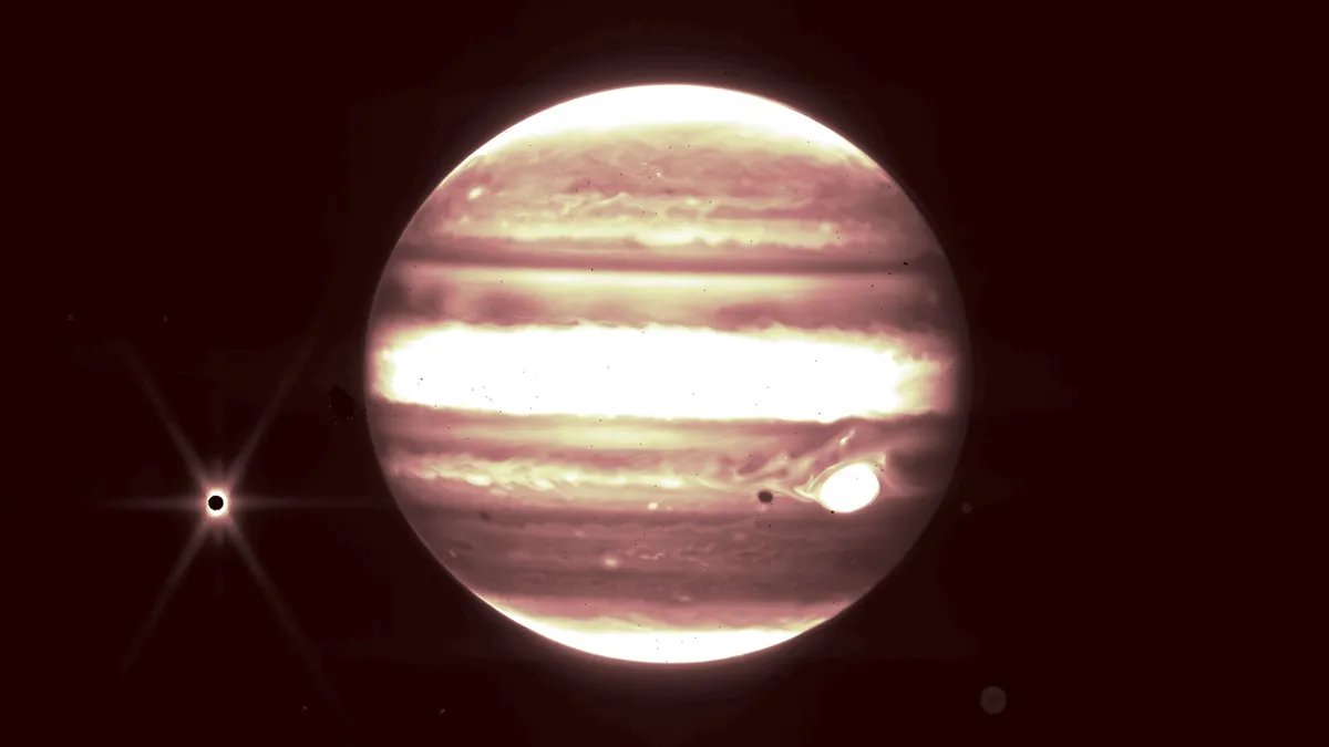 Jowisz w kamerze bliskiej podczerwieni NIRCam (filtr 2,12 mikrona)