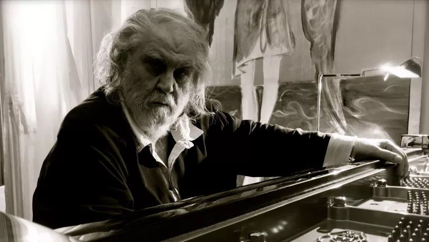 Vangelis nie żyje. Legenda muzyki filmowej zmarła w wieku 79 lat