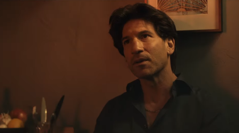     Amerykański żigolak - zwiastun serialu. Zbrodnia sprzed lat i Jon Bernthal w głównej roli