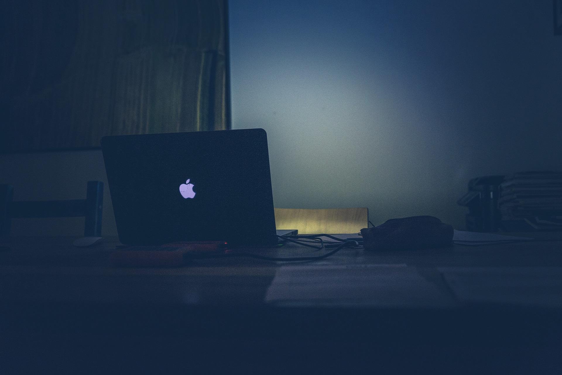 Pracownicy Apple nie chcą wracać do biur