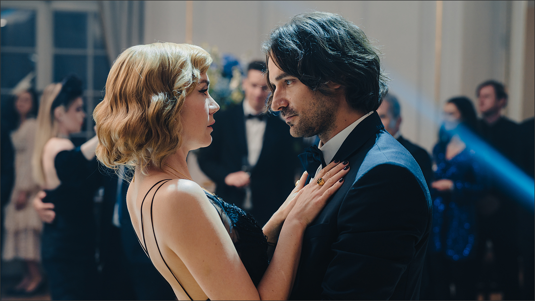 Miłość na pierwszą stronę - zwiastun polskiej komedii romantycznej. To film reżyserki Dziewczyn z Dubaju