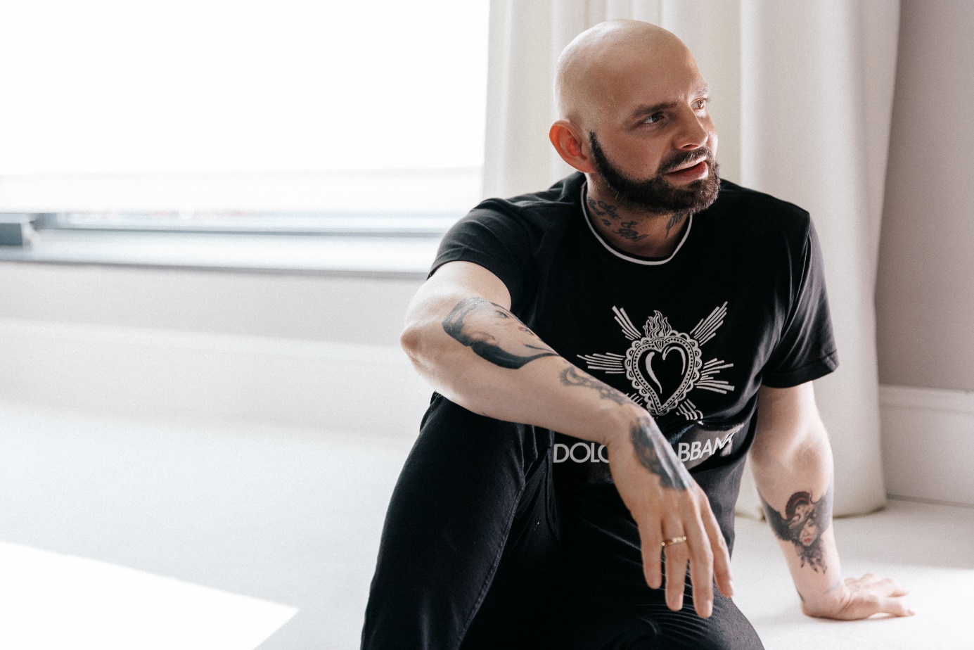 Niewidzialna wojna - nowy zwiastun. Rafał Zawierucha jako Patryk Vega