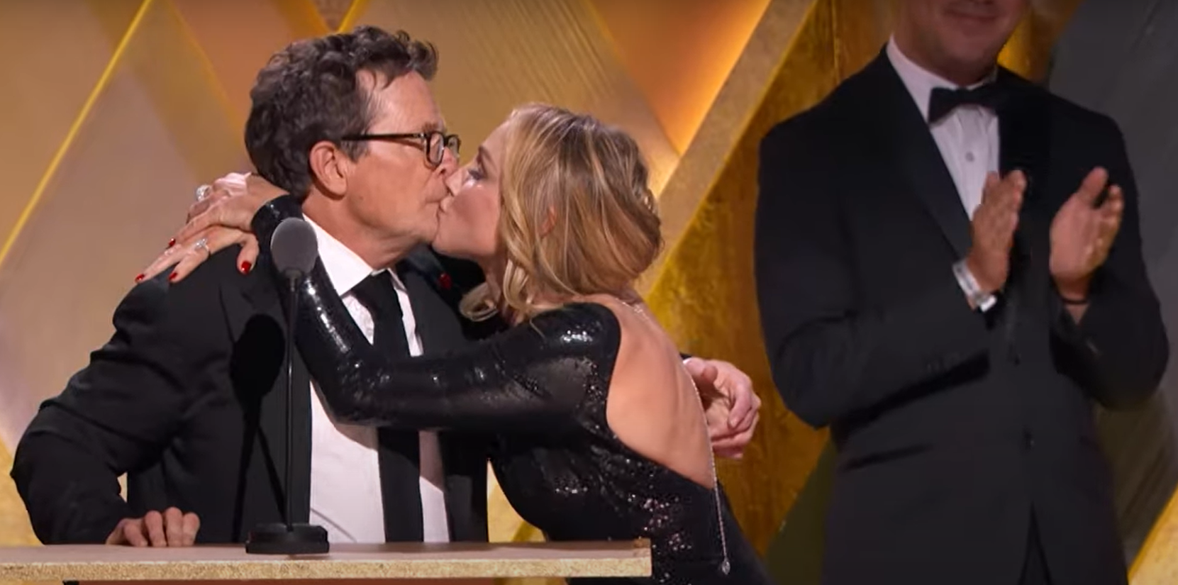     Michael J. Fox - gwiazdor serii Powrót do Przyszłości wyróżniony przez Akademię. Przekształcił straszną diagnozę w misję