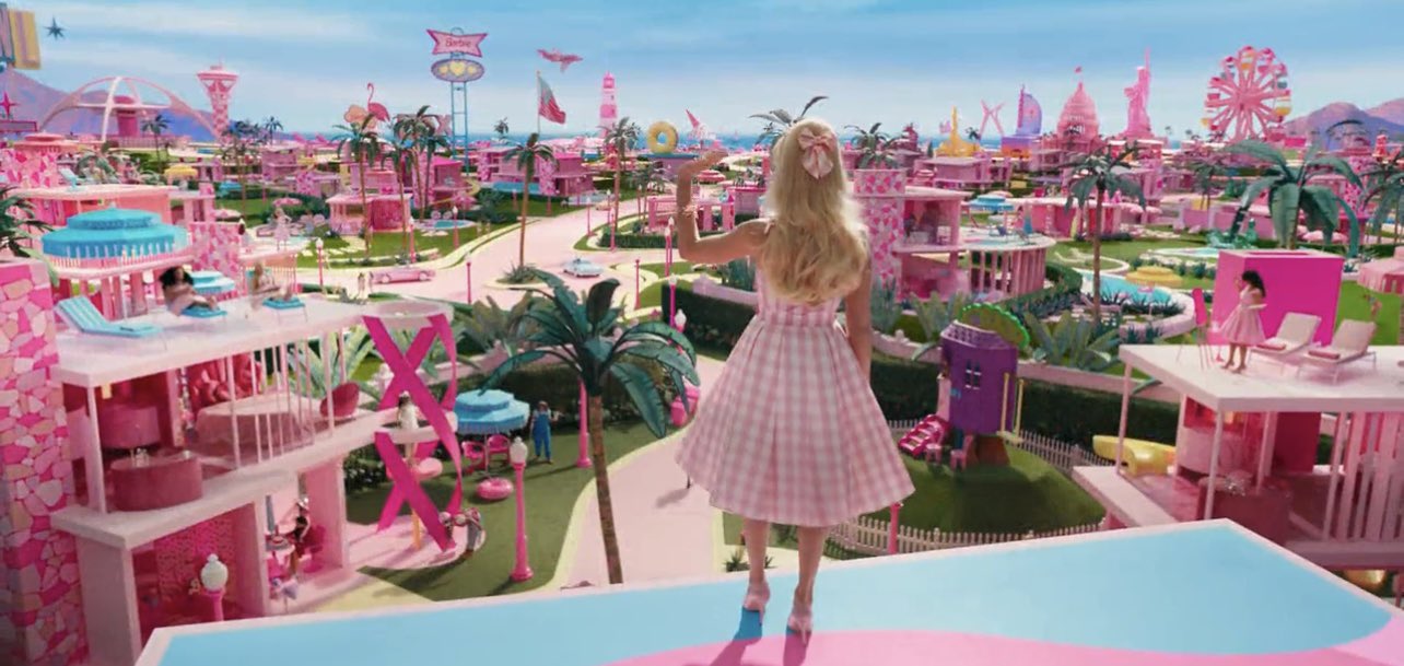     Barbie - zwiastun filmu. Margot Robbie, Krystyna Czubówna i nawiązanie do Odysei kosmicznej