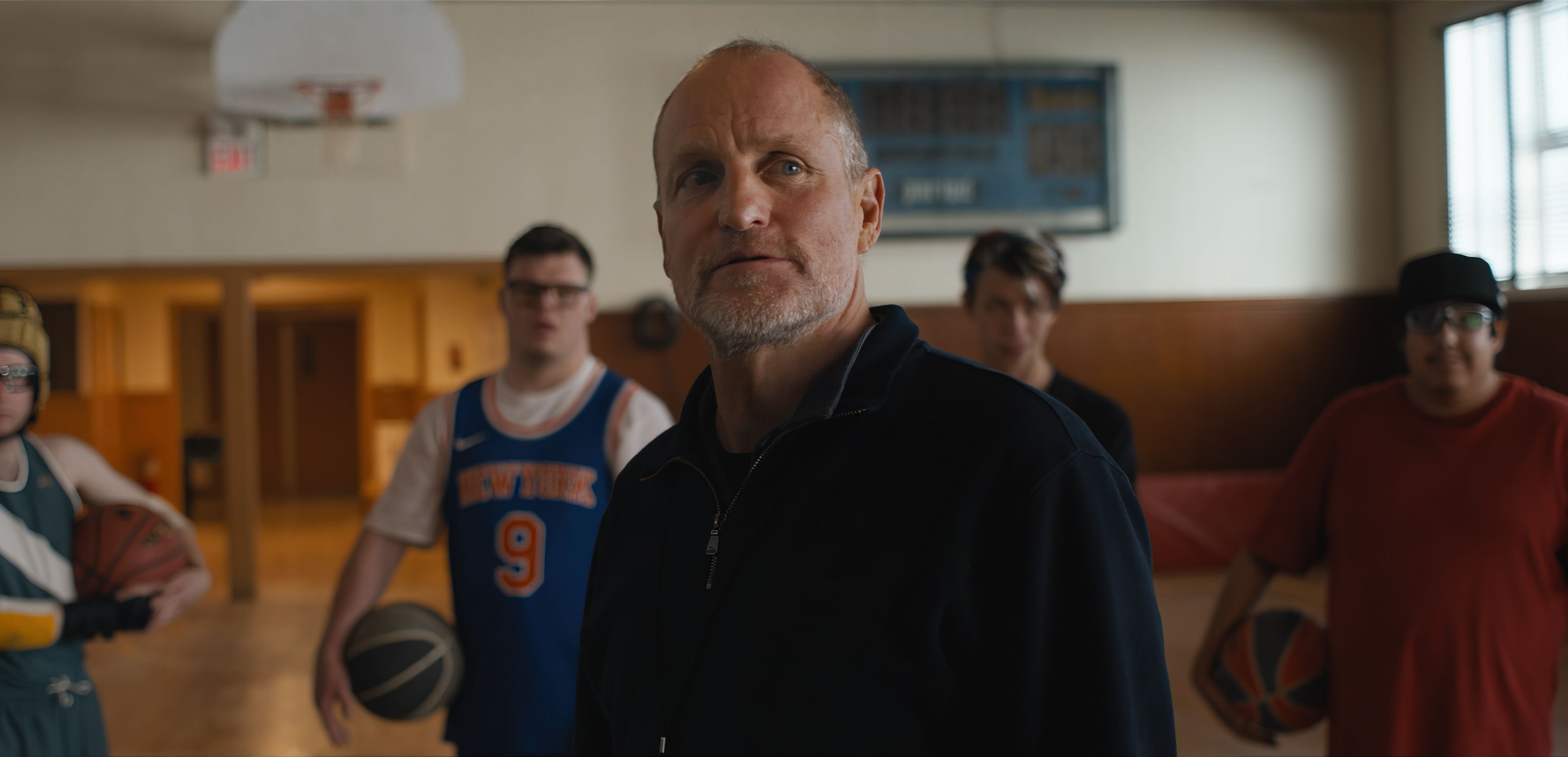 Woody Harrelson z kolejną antyszczepionkową wypowiedzią. Kontrowersyjny komentarz o obostrzeniach na planie