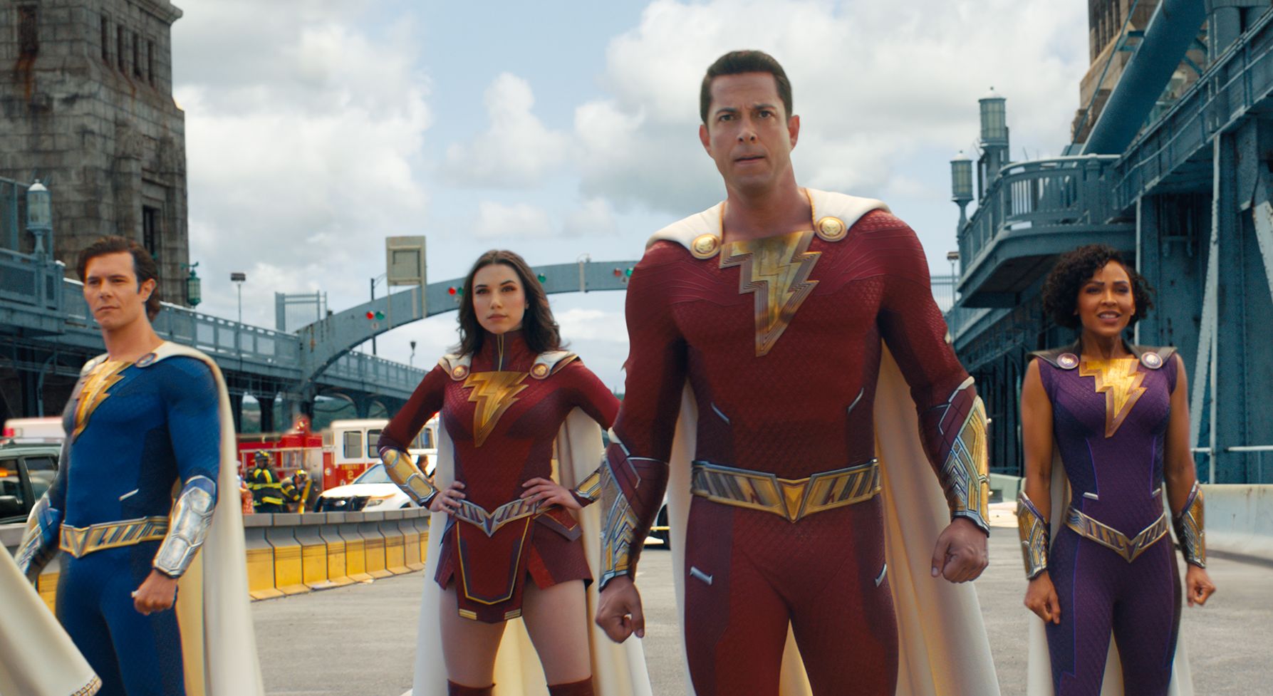     Shazam! Gniew bogów - ta sama scena, ale dwie różne aktorki. Reżyser wyjaśnia zmianę