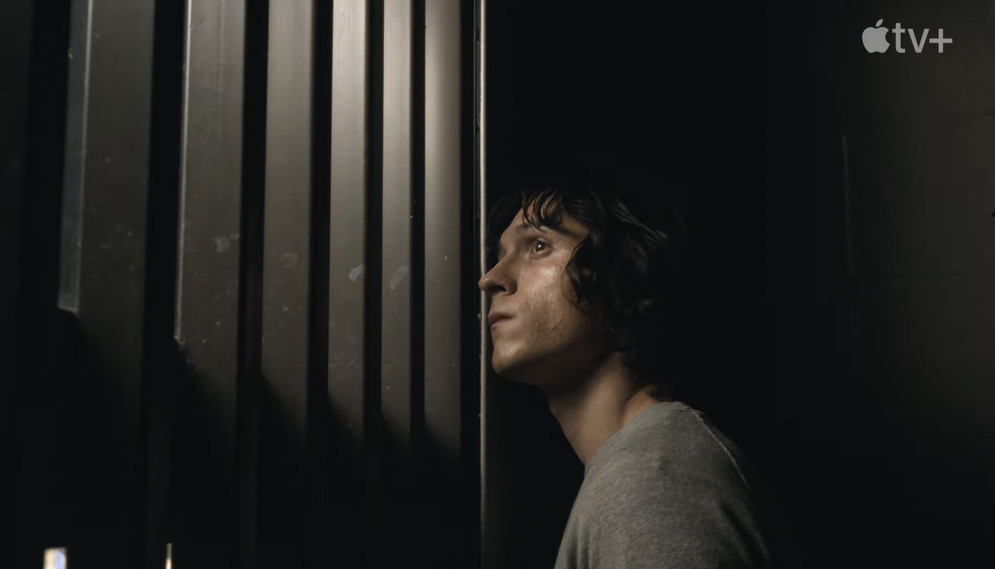     Tom Holland przyznaje, że W tłumie został strasznie zjechany