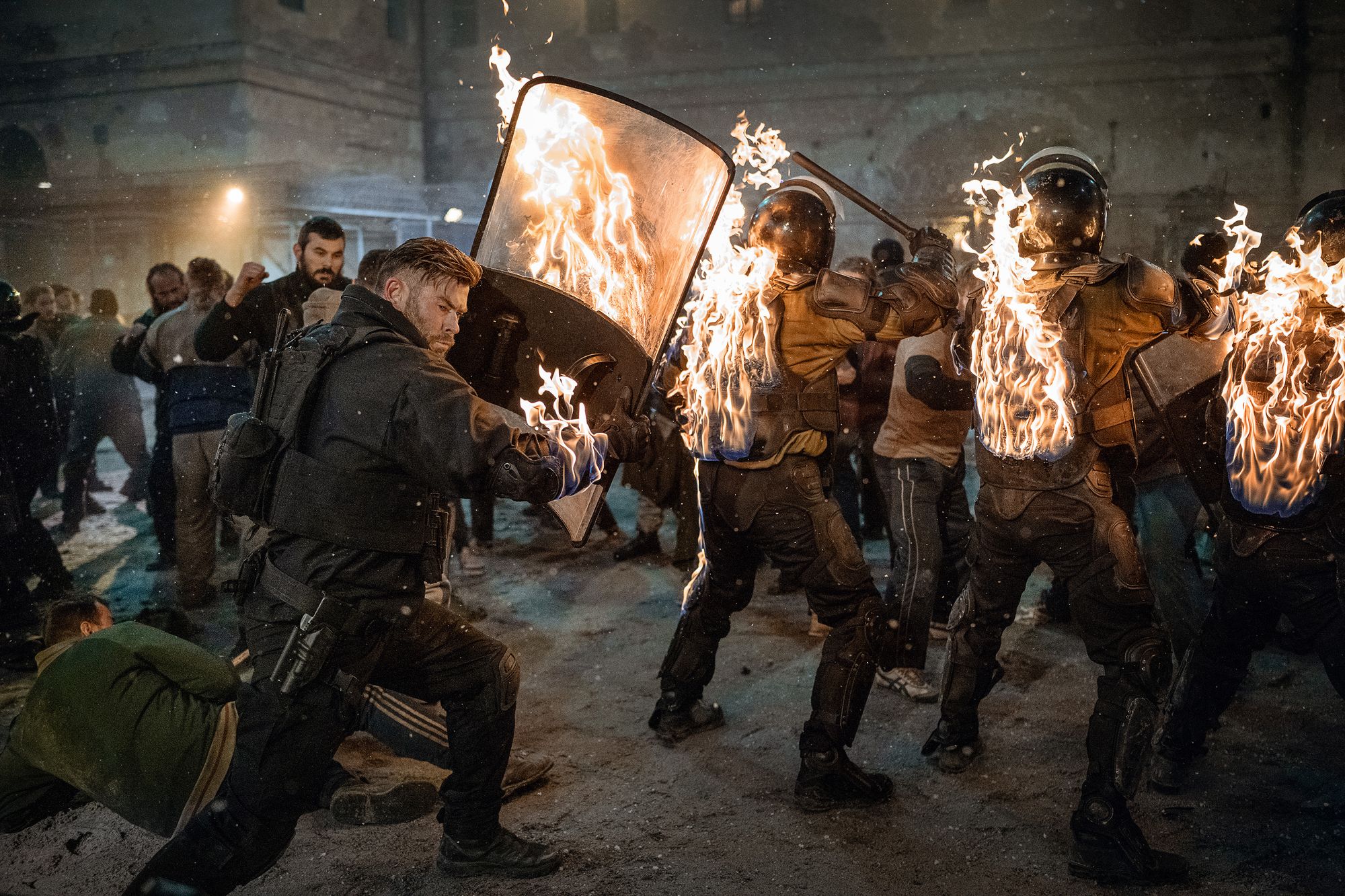 Tyler Rake 2 - Chris Hemsworth w scenach kaskaderskich. Ile robi sam?