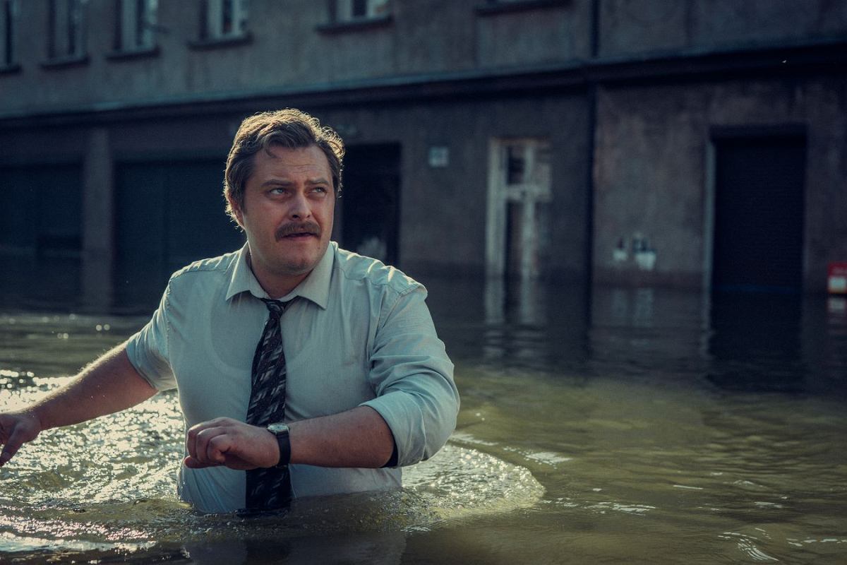     Jeśli nie ma budżetu, róbmy prostsze kino - Tomasz Schuchardt o Wiedźminie i nie tylko [WYWIAD]