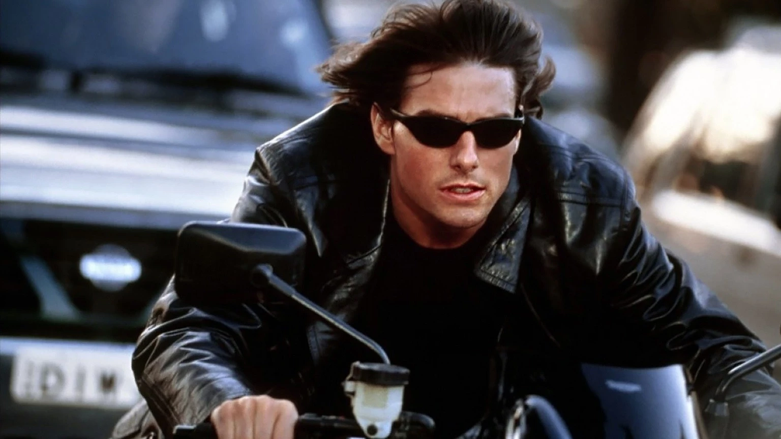 8. Mission: Impossible 2 (2000) - 6,1