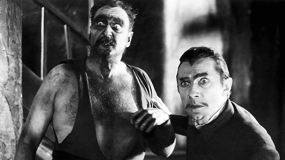 Oficjalny kadr z filmu o zombie, na którym mogą być aktorzy w charakteryzacji imitującej przerażającą postać.