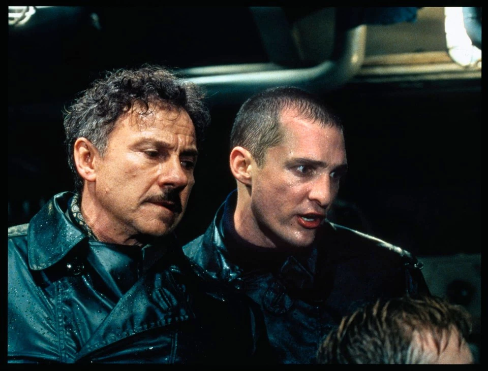 20. U-571 (2000) - 67%