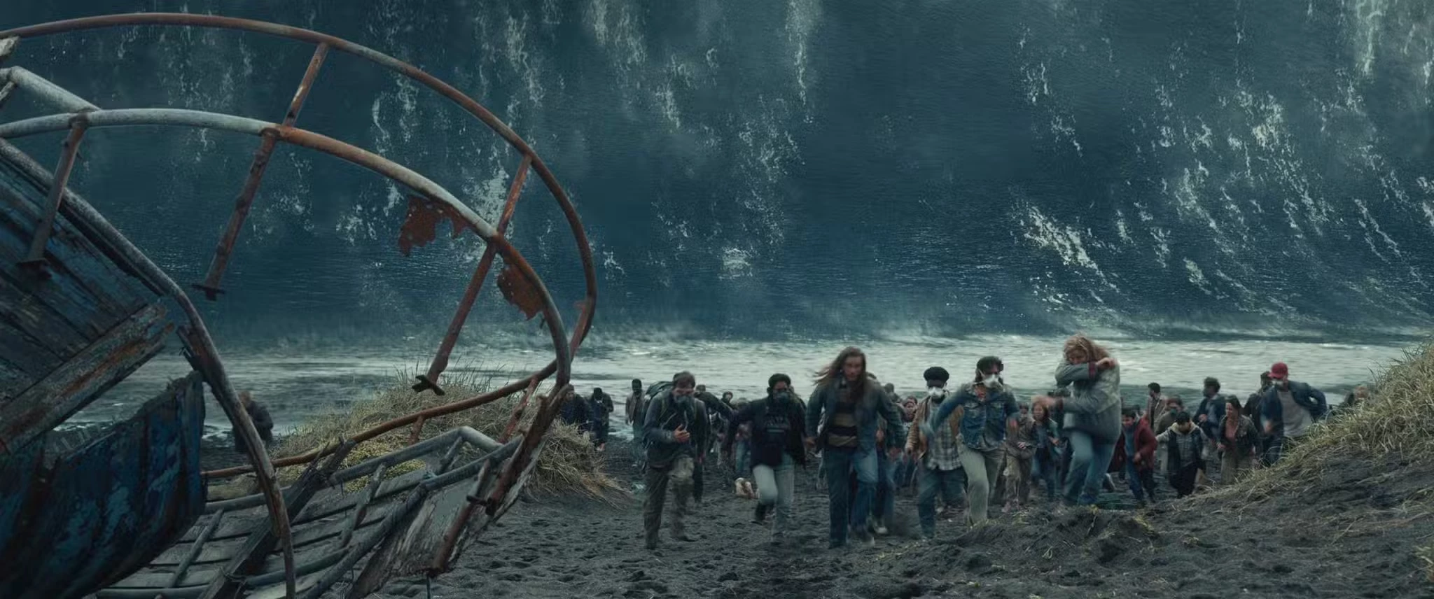 Greenland 2 - oficjalny kadr z filmu. To postapokaliptyczny thriller science fiction