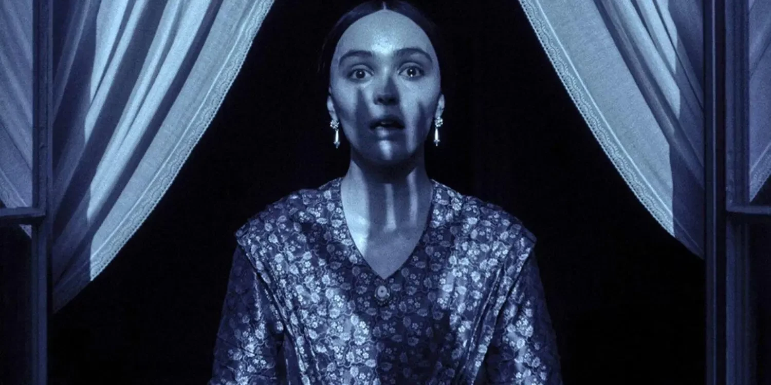 Nosferatu (2024) – kolejna nowość na liście. Myślałam, że będę nim bardziej zachwycona, ale film zasłużył na miejsce na tej liście. Reprezentuje świeże spojrzenie na klasykę: gotycki klimat i tradycyjną wersję legendy o Nosferatu.