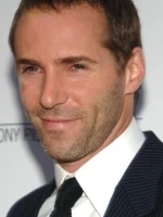 Alessandro Nivola