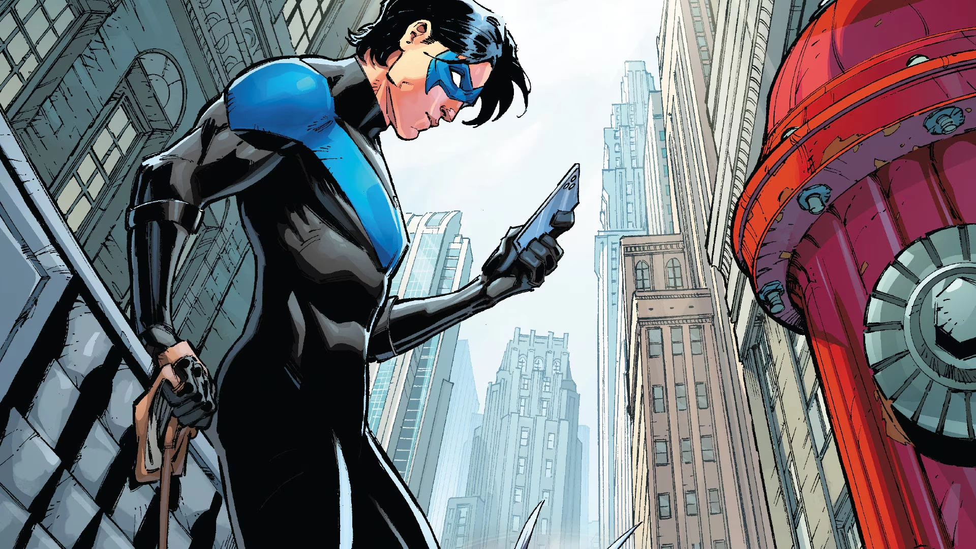 Dick Grayson: został adoptowany i wychowany przez Batmana po śmierci swoich rodziców, którzy pracowali w cyrku jako akrobaci. Jest pierwszym Robinem w historii. Z czasem stał się członkiem Teen Titans i przyjął pseudonim Nightwing. Dzięki temu stał się niezależnym herosem.