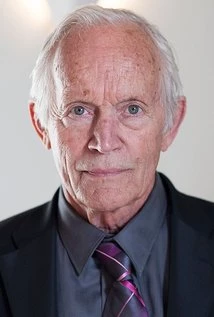 Lance Henriksen