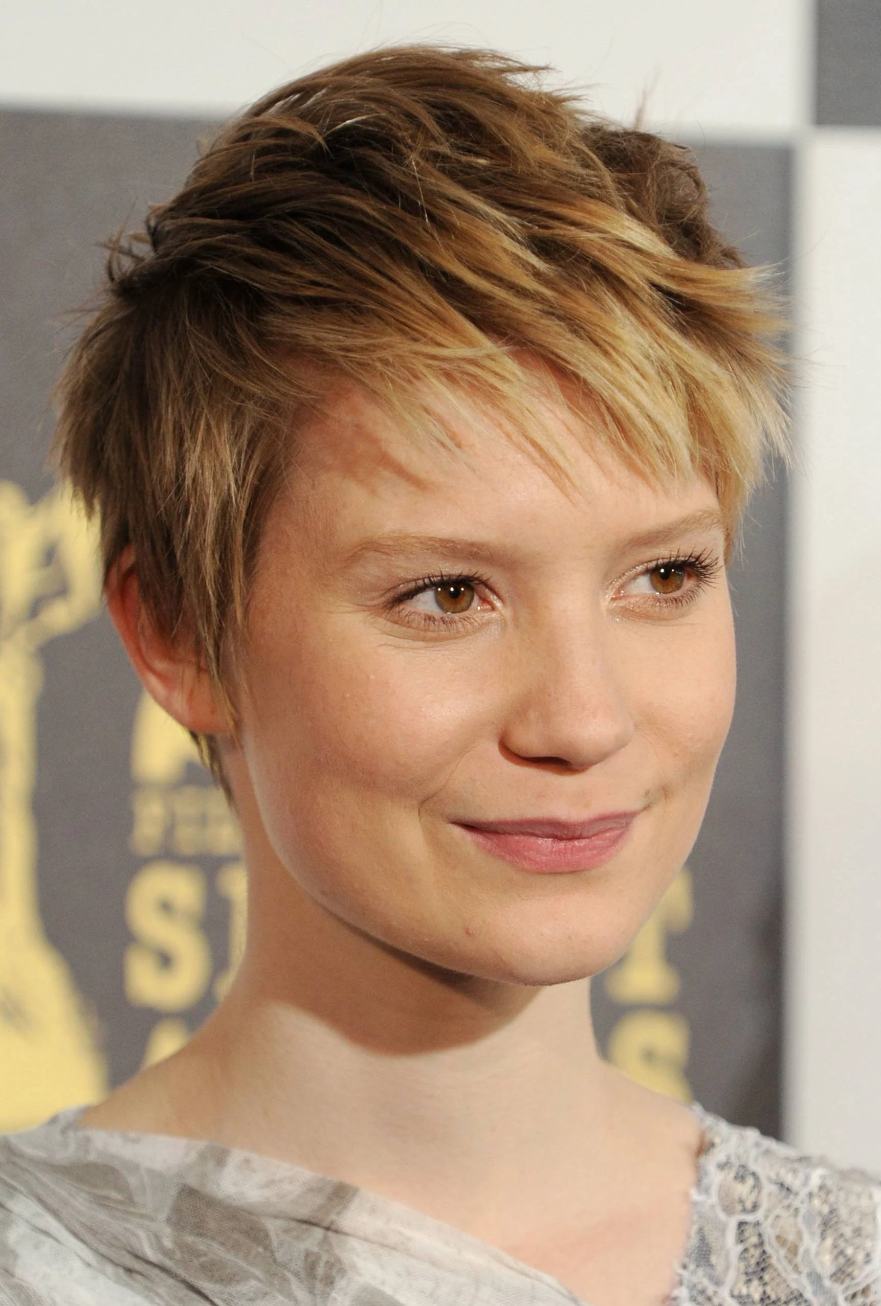Mia Wasikowska