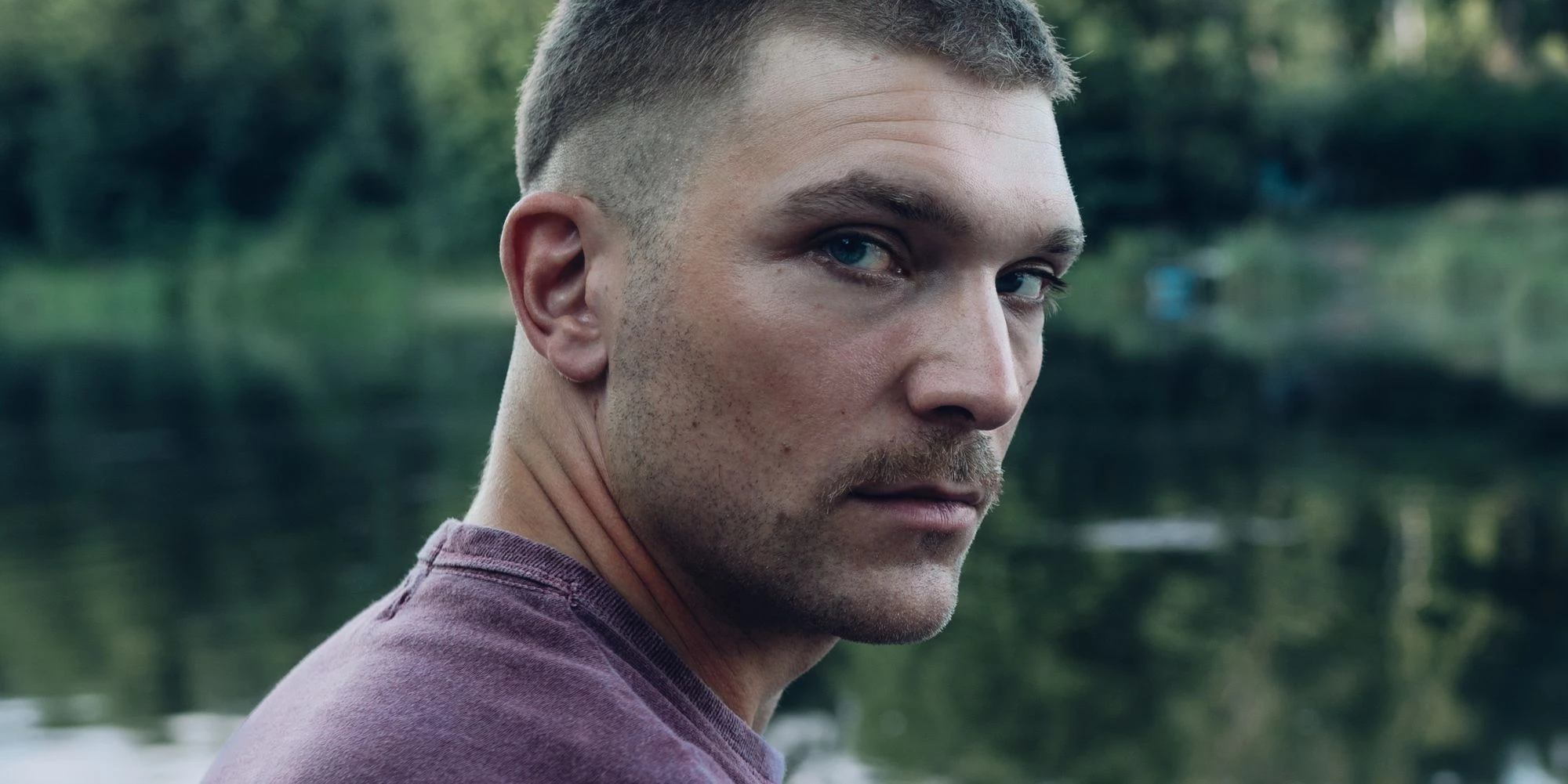 Piotr Witkowski w zwiastunie serialu o wampirach. Stworzyła go siostra Elona Muska