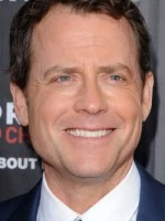 Greg Kinnear