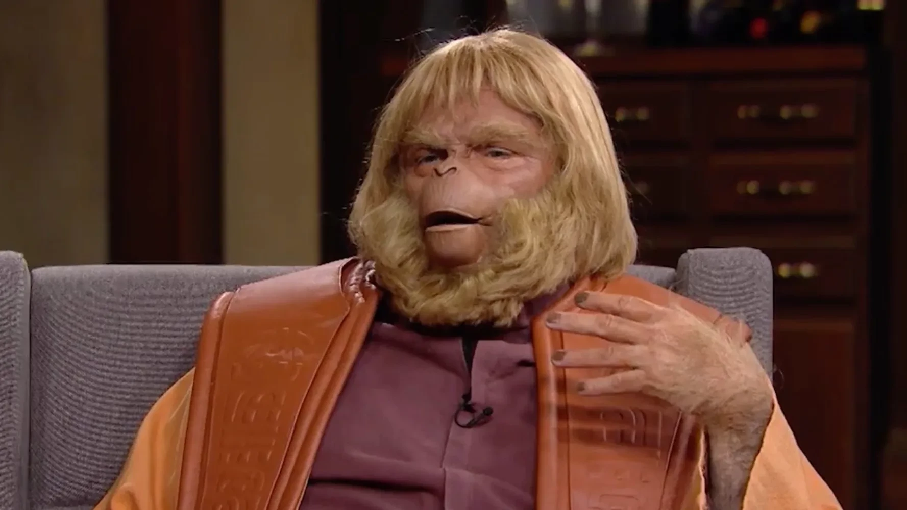 Dr Zaius (Planeta małp) - brutalnie sprzeciwiał się ludziom. Bez wahania stosował drastyczne metody, by ich uciszyć. W rzeczywistości jednak kierował się chęcią ochrony społeczeństwa małp przed zagrożeniem.