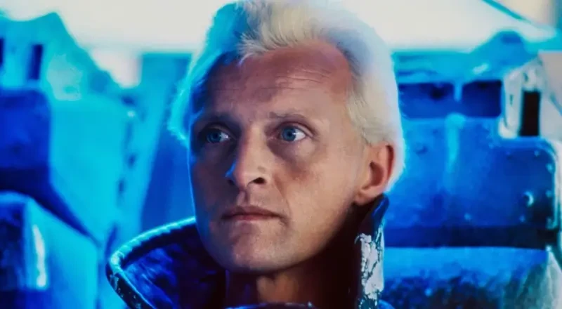 Roy Batty (Łowca androidów) - uważany za złoczyńcę, ponieważ nie wahał się zabijać i początkowo wydawał się bezwzględnym czarnym charakterem. W rzeczywistości jednak pragnął jedynie stworzyć życie swoje i innych replikantów.