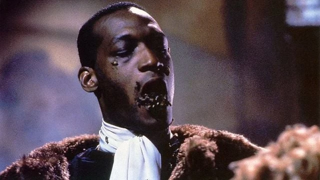 Candyman (1992) - podczas przerażającego wątku z pszczołami Tony Todd miał żywe owady włożone do ust i został użądlony aż 23 razy. Za każde użądlenie wynegocjował tysiąc dolarów premii.
