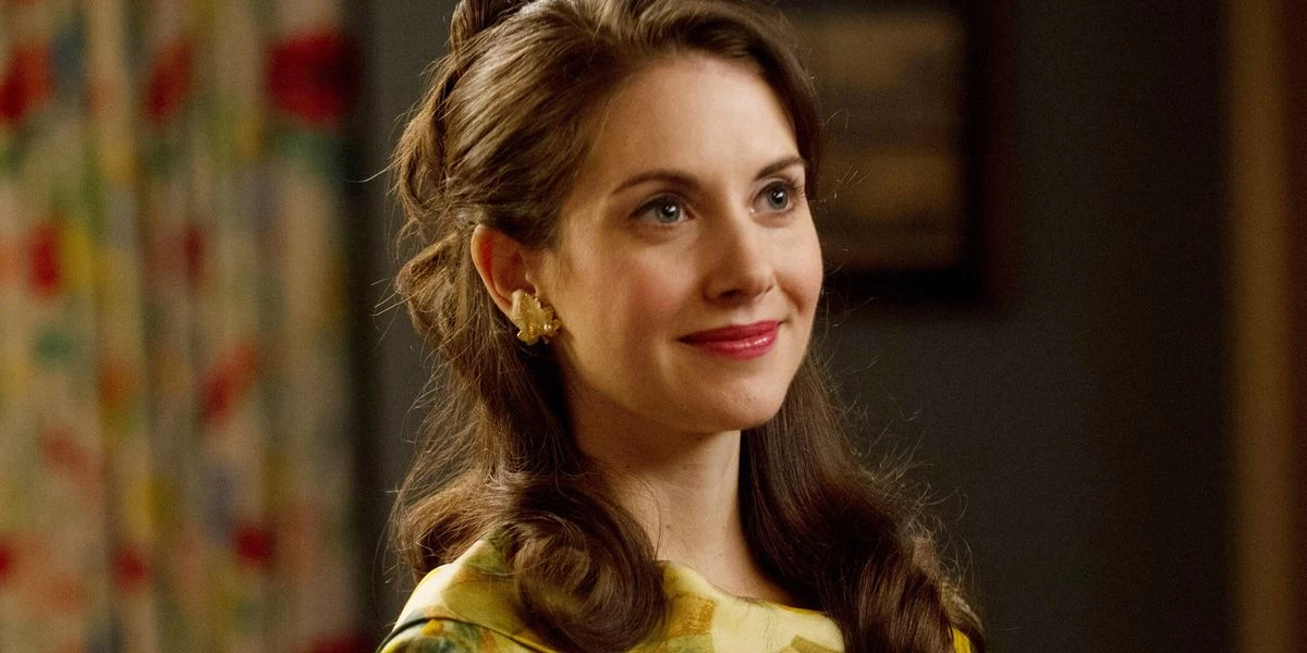 Mad Men - Alison Brie otrzymała specjalną bieliznę przypominającą kolarki, z małym otworem umożliwiającym załatwienie potrzeb fizjologicznych. Nie wiedziała jednak, że nie należy zakładać pod nią nic więcej. Podczas jednej z przerw zapomniała o tym i doszło do drobnej wpadki. Aktorka szybko wszystko opanowała i wróciła na plan, by nie opóźniać zdjęć.