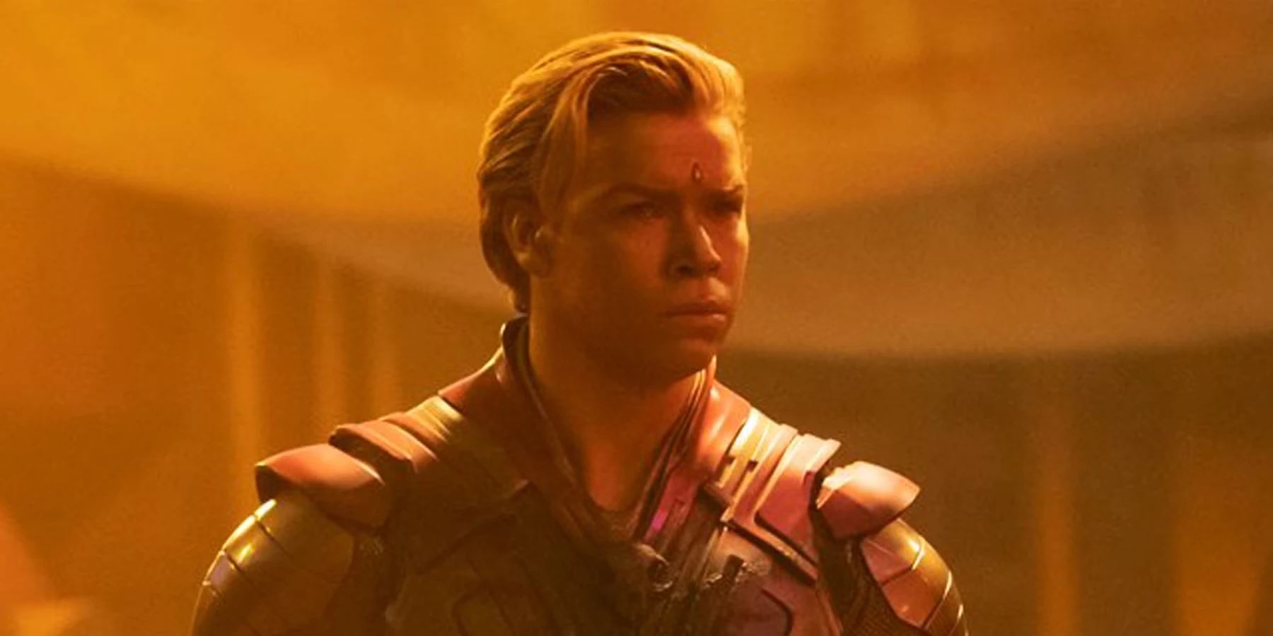 27. Adam Warlock - ostateczna broń Suwerennych, stworzony przez Ayeshę i Wielkiego Ewolucjonistę po to, aby zgładzić Strażników Galaktyki – nawet wszyscy członkowie grupy jednocześnie mieli olbrzymi problem z tym, aby zatrzymać Warlocka. Posiada niewyobrażalną siłę fizyczną, jest długowieczny i potrafi manipulować energią kosmiczną – do tego stopnia, że jest dzięki niej w stanie „ożywiać” zmarłe postacie.