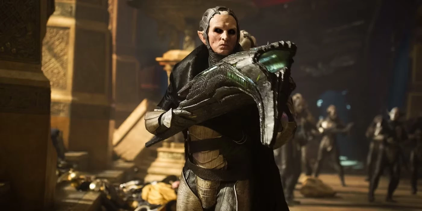 51. Malekith - Przywódca Mrocznych Elfów, rasy, która jest starsza niż sam wszechświat. Posiada nadludzką siłą, wytrzymałość, szybkość i czynnik samoleczniczy. Po wejściu w posiadanie Kamienia Rzeczywistości potrafił tworzyć projekcje energii, teleportować się, manipulować materią i jej rozmiarami.