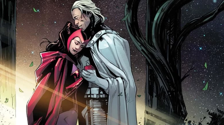 Pochodzenie Scarlet Witch zmieniło się kilka razy na przestrzeni lat. Najpierw wraz z bratem byli sierotami, których Magneto wziął pod swoje skrzydła. Później okazało się, że ich rodzicami są Django i Marya Maximoff. Zretconowano to jednak i w kolejnych zeszytach dano im superbohaterskie dziedzictwo: Pietro i Wanda stali się dziećmi superbohaterów ze Złotego Wieku, znanych jako Whizzer i Miss America. Następnie twórcy znów wpadli na nowy pomysł i oficjalnie ojcem bliźniaków został Magneto. To wciąż jeden z najpopularniejszych originów.