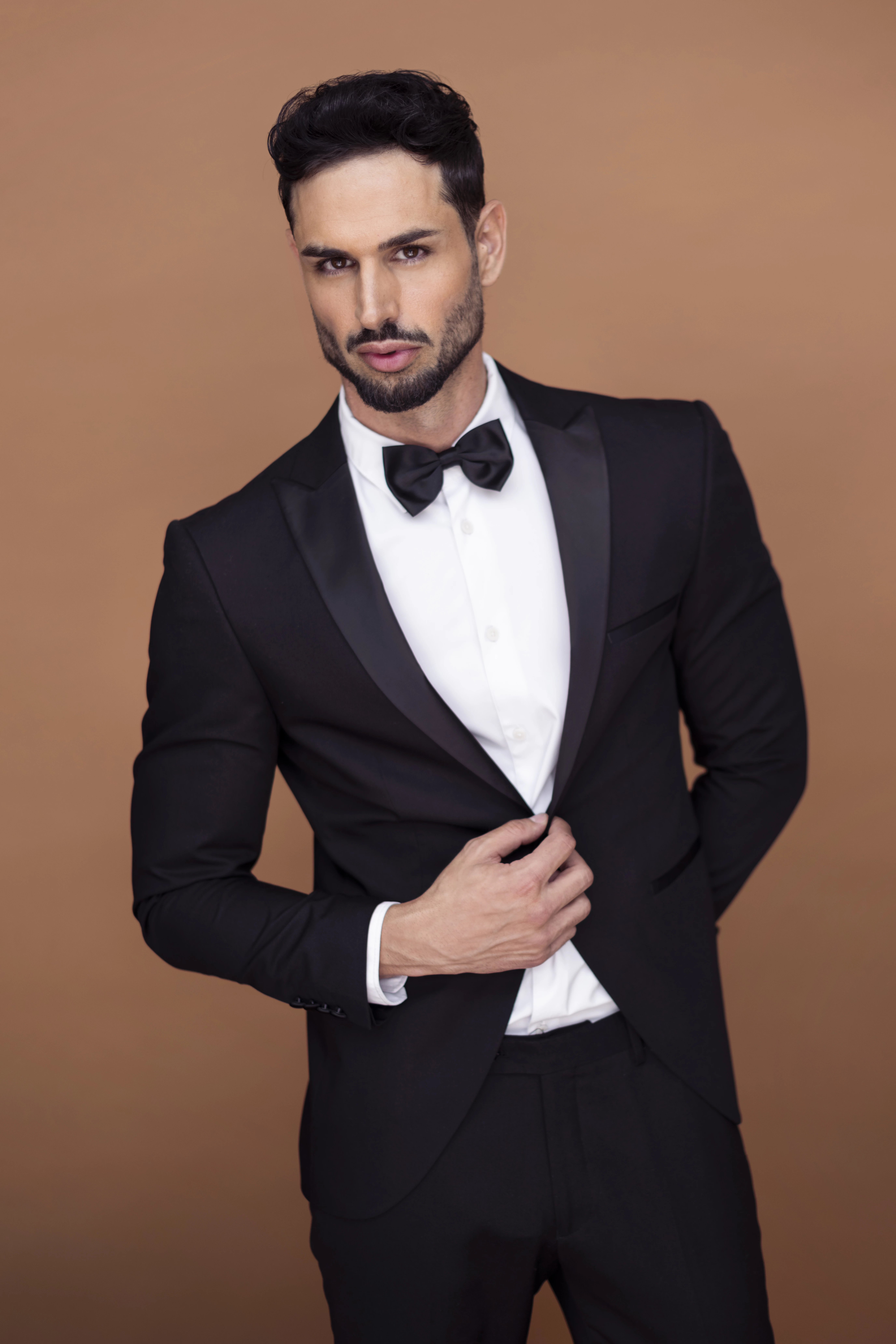 Pablo Herrera pochodzi z Hiszpanii i ma 33 lata.