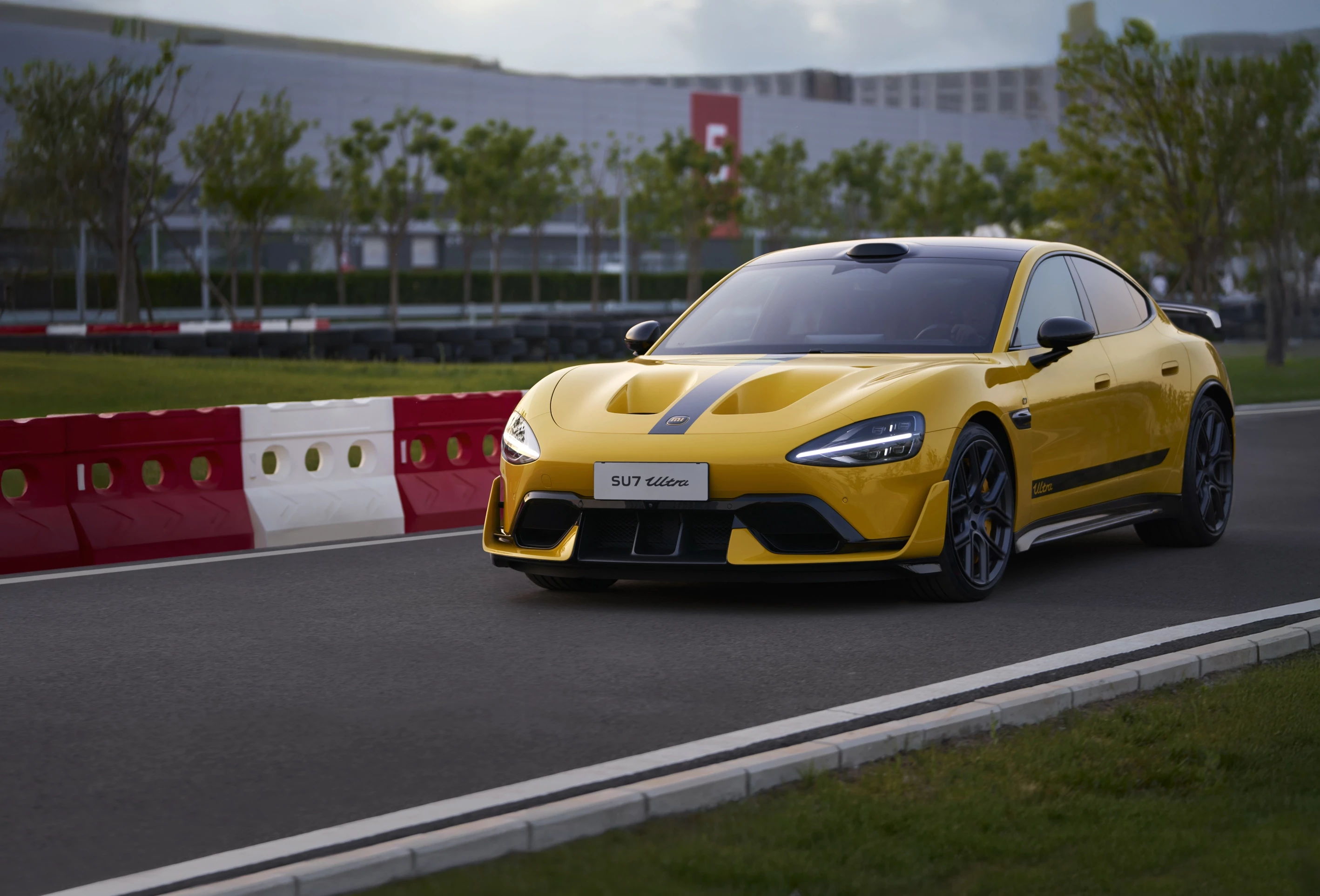 Xiaomi SU7 Ultra w Gran Turismo 7