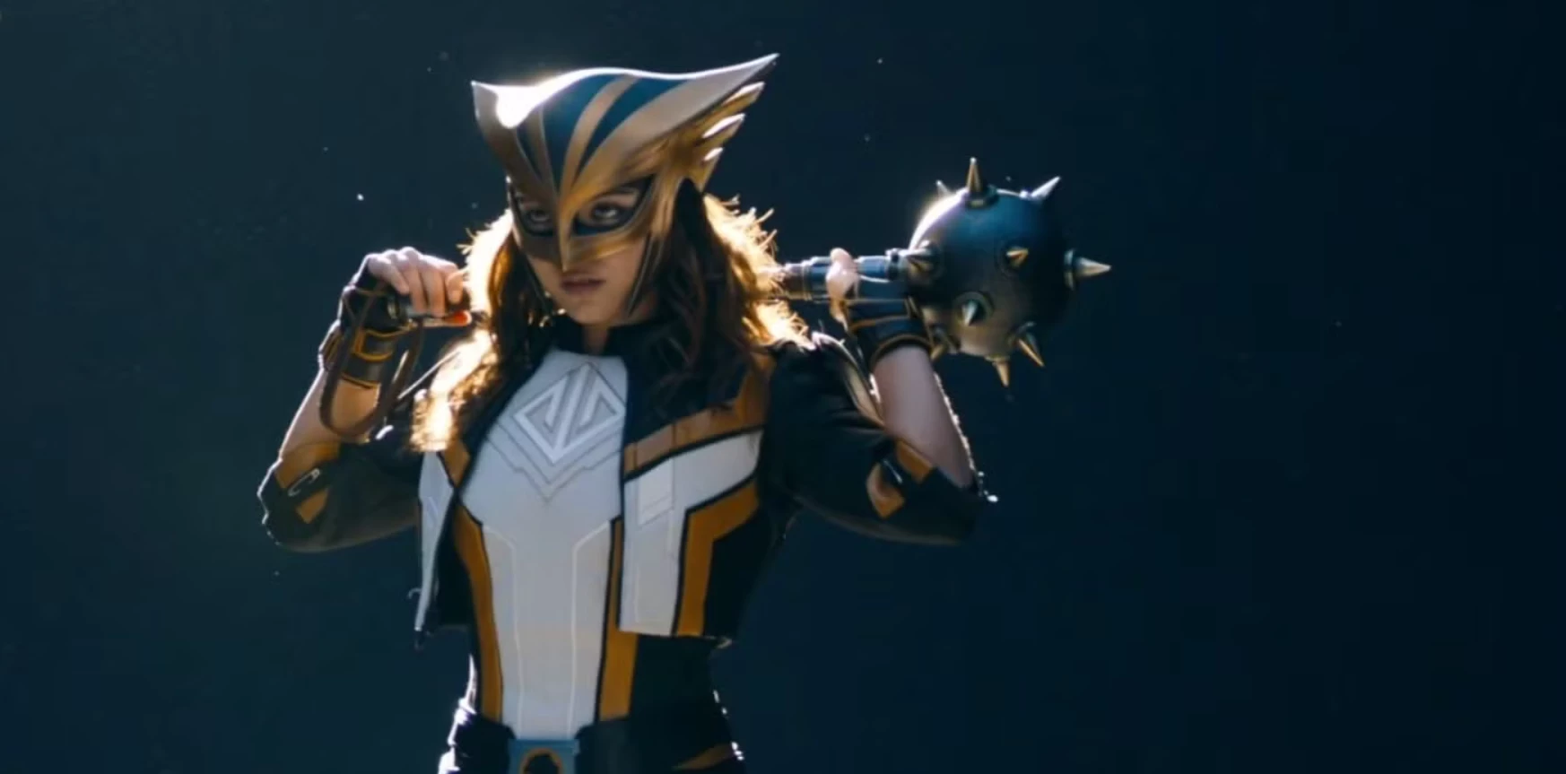 10. Hawkgirl - obdarzona nadludzką siłą, szybkością oraz zdolnością latania. Choć jest dobrą wojowniczką, w Supermanie jej rola jest ograniczona.