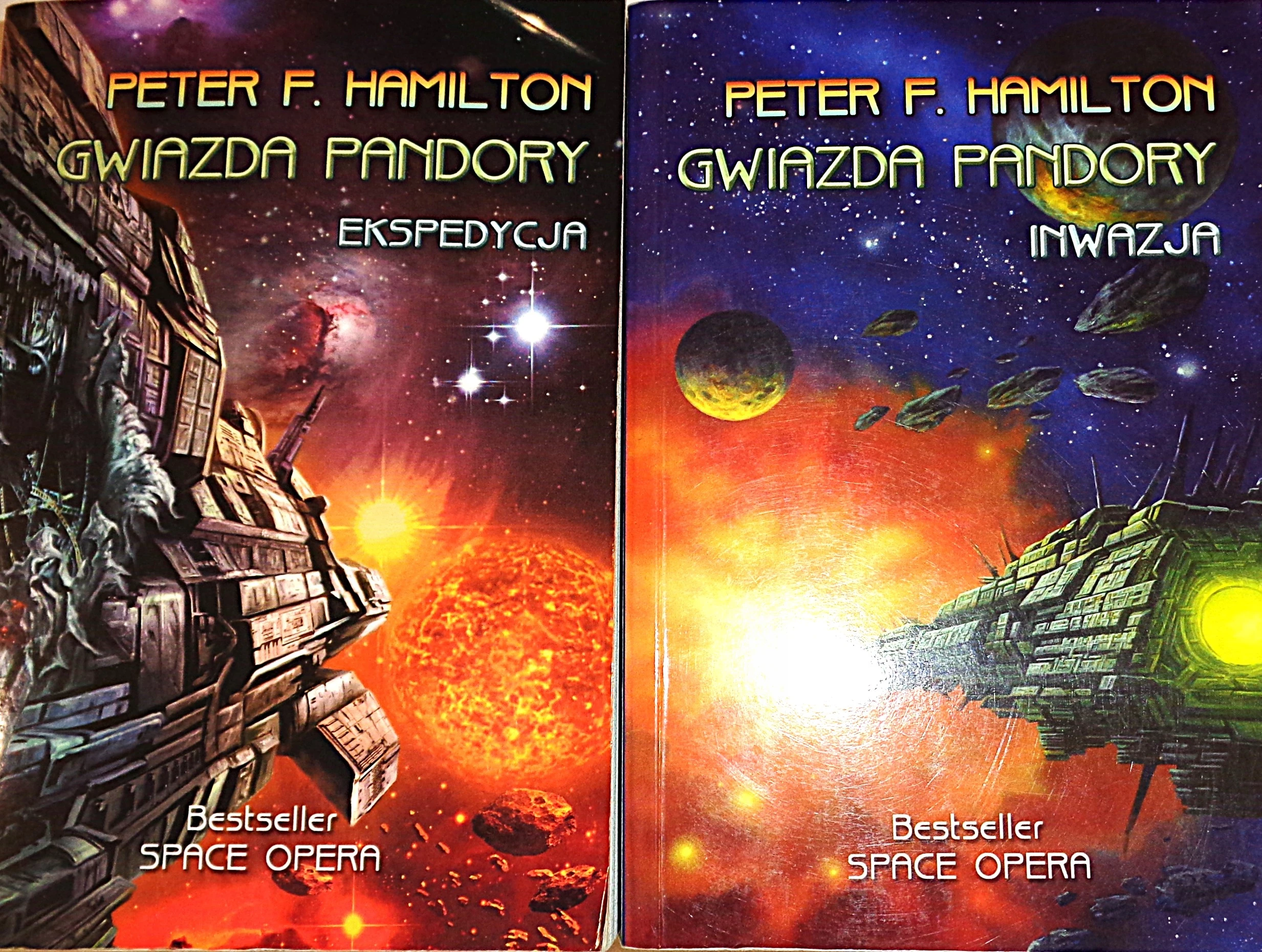 14. „Gwiazda Pandory: Ekspedycja i Inwazja” – Peter F. Hamilton