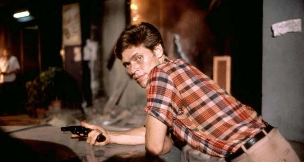 Willem Dafoe w filmie Sajgon (1988)
