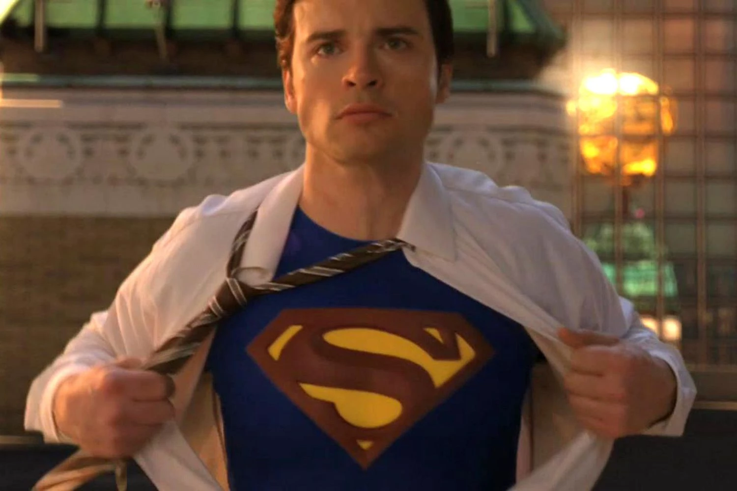 10. Strój Supermana z Tajemnic Smallville