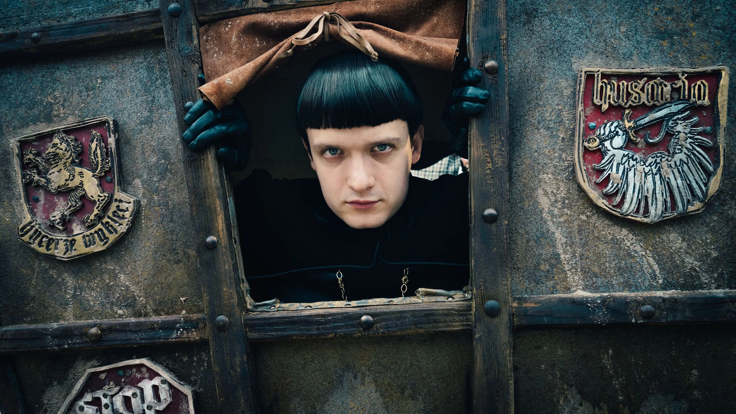 1670 - oficjalne zdjęcie z 2. sezonu serialu Netflixa