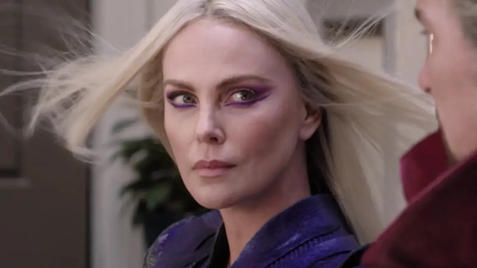 Clea (Charlize Theron)