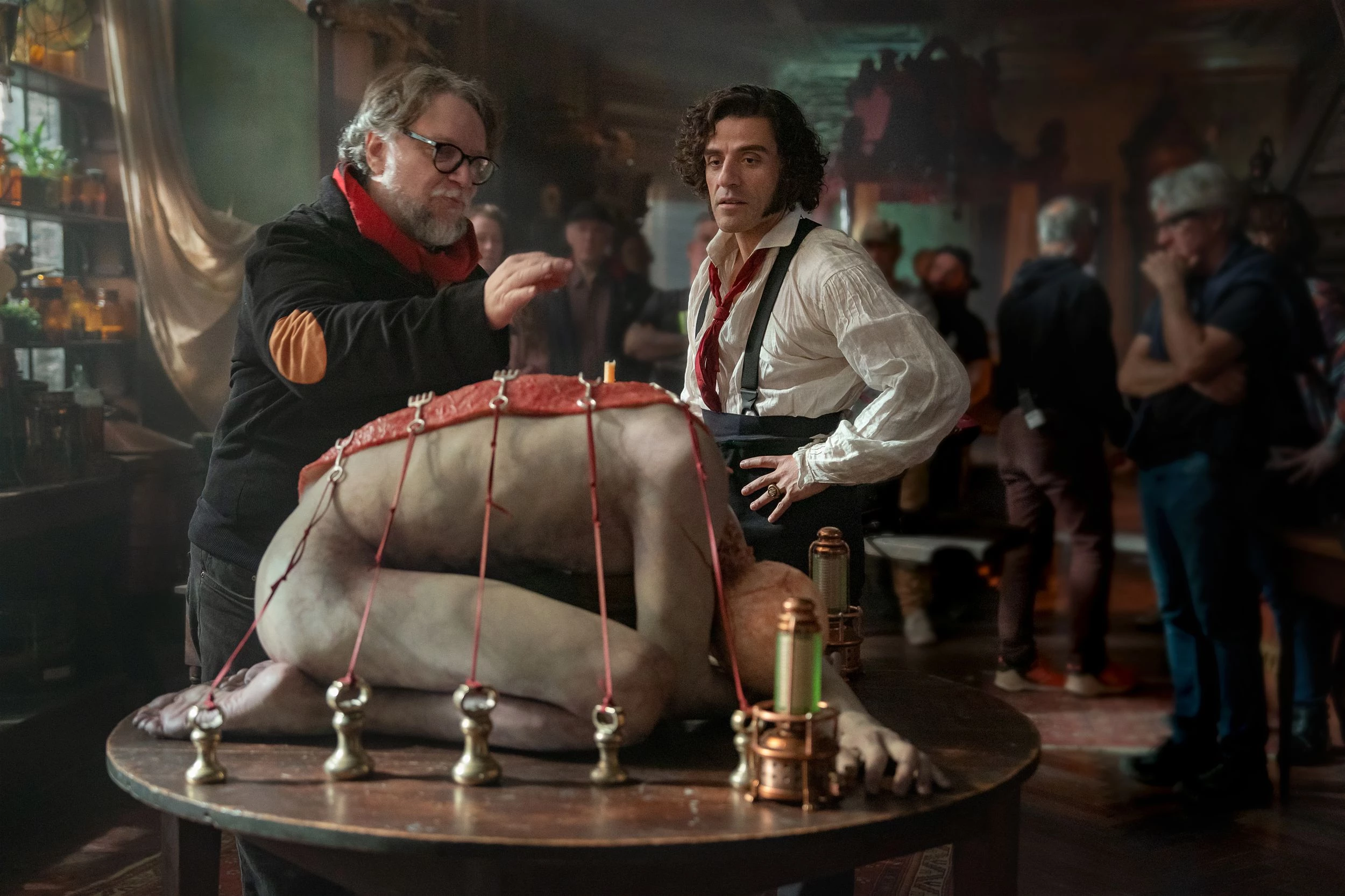 Frankenstein - zdjęcie z filmu w reżyserii Guilermo del Toro